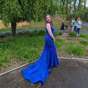 Jonathan Kayne royal blue prom dress 2022